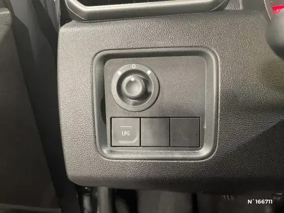 DACIA DUSTER II - voiture d'occasion - Photo 14