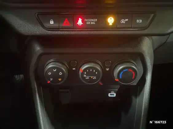 DACIA SANDERO III - voiture d'occasion - Photo 25