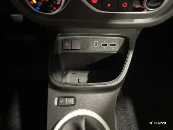 RENAULT TWINGO III - voiture d'occasion - Photo 26