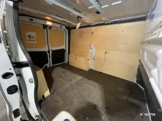 RENAULT TRAFIC FG III - voiture d'occasion - Photo 11