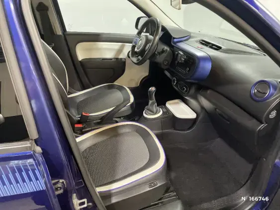 RENAULT TWINGO III - voiture d'occasion - Photo 10