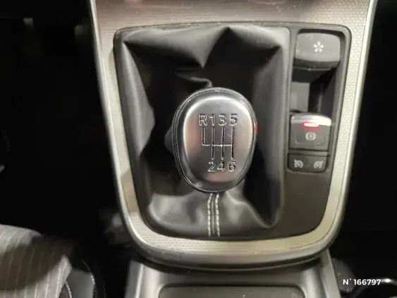 RENAULT SCENIC IV - voiture d'occasion - Photo 25