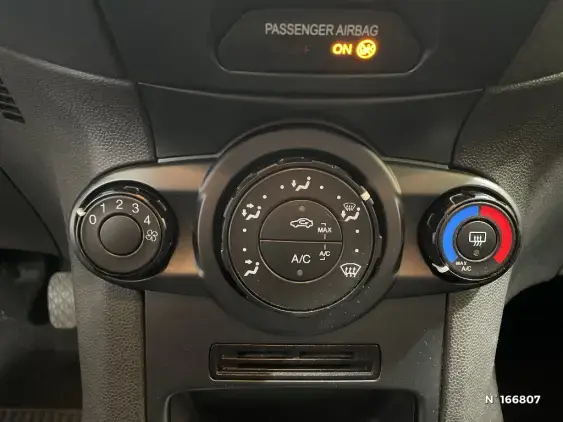 FORD FIESTA VI - voiture d'occasion - Photo 26