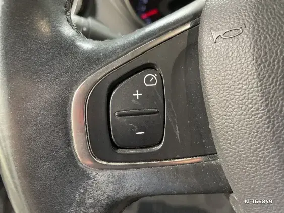 RENAULT CAPTUR - voiture d'occasion - Photo 27