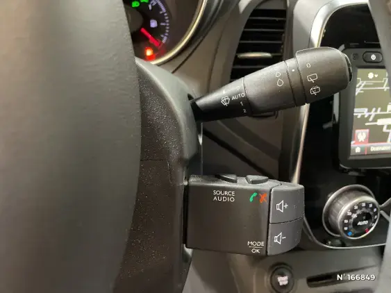 RENAULT CAPTUR - voiture d'occasion - Photo 29