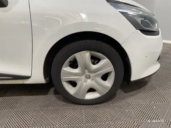 RENAULT CLIO IV - voiture d'occasion - Photo 8