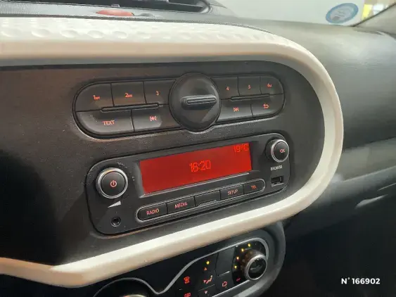 RENAULT TWINGO ELECTRIQUE III - voiture d'occasion - Photo 13