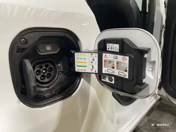 RENAULT TWINGO ELECTRIQUE III - voiture d'occasion - Photo 14