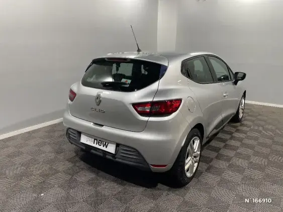RENAULT CLIO IV - voiture d'occasion - Photo 4