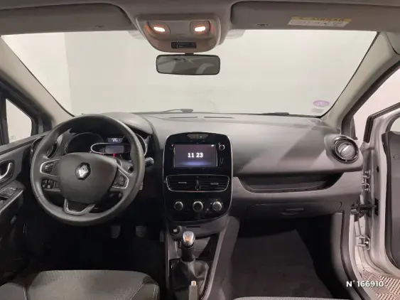 RENAULT CLIO IV - voiture d'occasion - Photo 9