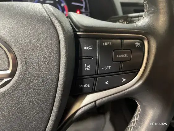 LEXUS UX - voiture d'occasion - Photo 28