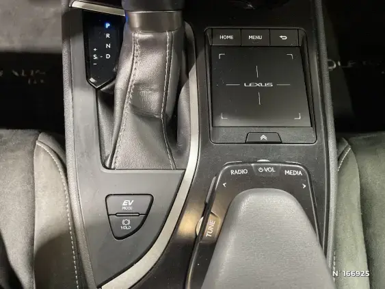 LEXUS UX - voiture d'occasion - Photo 35