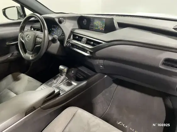 LEXUS UX - voiture d'occasion - Photo 10