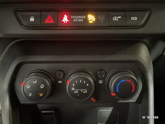 DACIA SANDERO III - voiture d'occasion - Photo 24