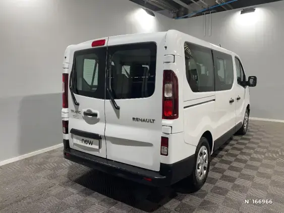 RENAULT TRAFIC III - voiture d'occasion - Photo 4