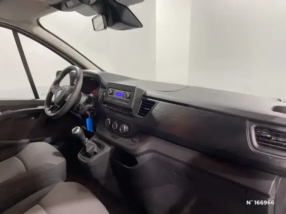 RENAULT TRAFIC III - voiture d'occasion - Photo 9