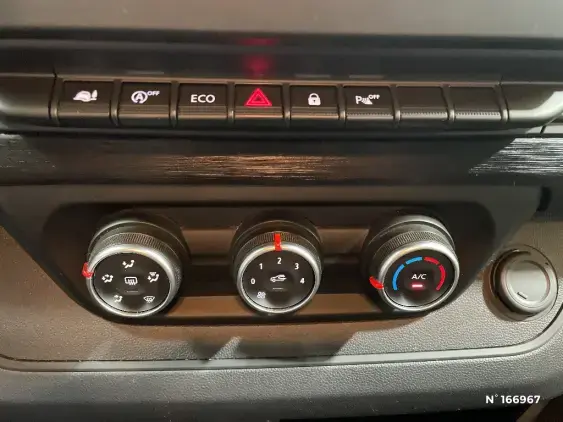 RENAULT TRAFIC III - voiture d'occasion - Photo 24
