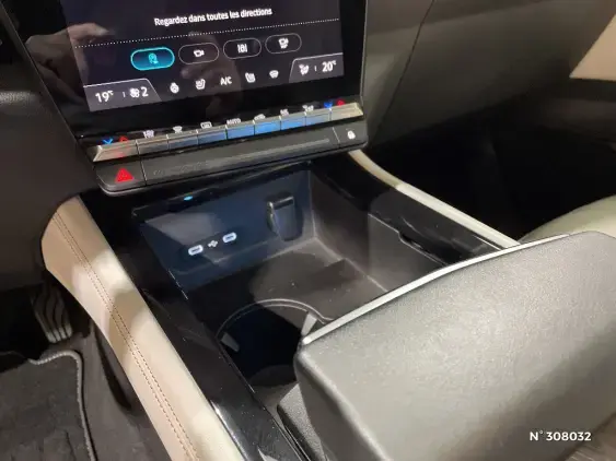 RENAULT ESPACE VI - voiture d'occasion - Photo 29