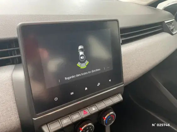 RENAULT CLIO V - voiture d'occasion - Photo 14