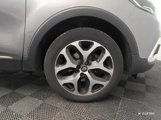 RENAULT CAPTUR - voiture d'occasion - Photo 8