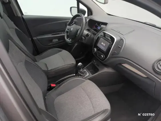 RENAULT CAPTUR - voiture d'occasion - Photo 10