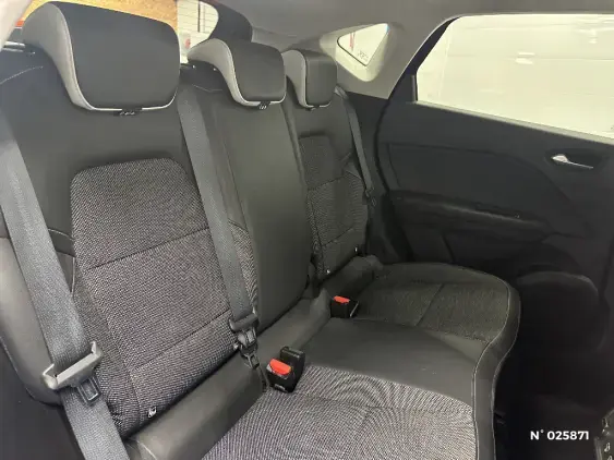 RENAULT CAPTUR II - voiture d'occasion - Photo 11