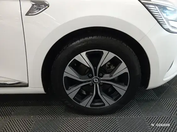 RENAULT CLIO V - voiture d'occasion - Photo 8