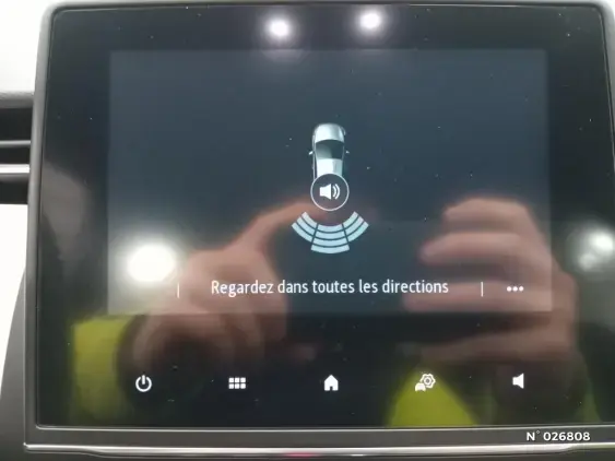 RENAULT CLIO V - voiture d'occasion - Photo 14