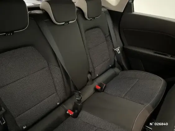 RENAULT CAPTUR II - voiture d'occasion - Photo 11