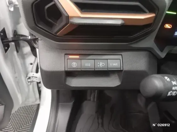 DACIA DUSTER III - voiture d'occasion - Photo 15