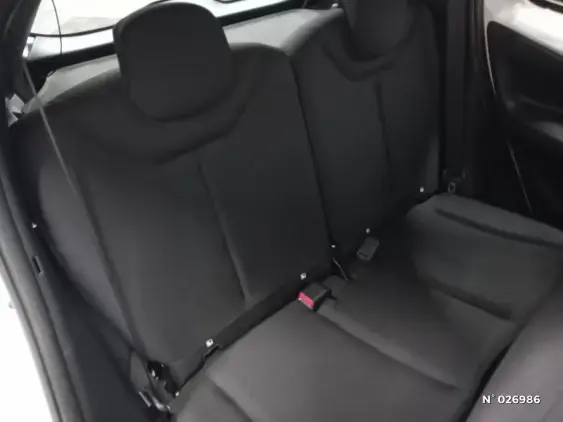 TOYOTA AYGO X - voiture d'occasion - Photo 11