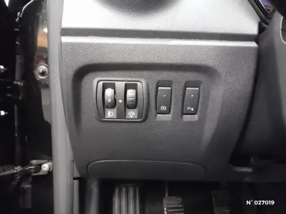 RENAULT CAPTUR - voiture d'occasion - Photo 14