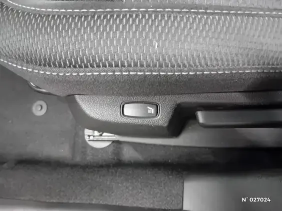 DACIA DUSTER II - voiture d'occasion - Photo 26