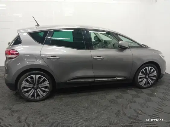 RENAULT SCENIC IV - voiture d'occasion - Photo 5