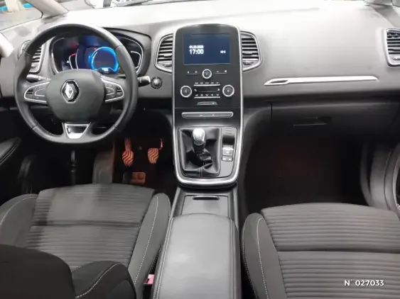 RENAULT SCENIC IV - voiture d'occasion - Photo 9