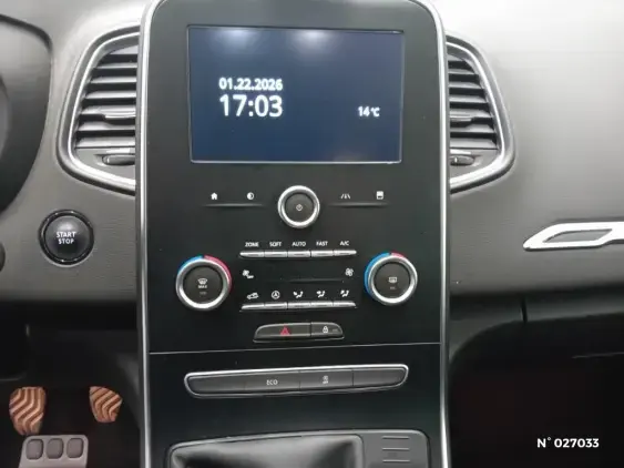 RENAULT SCENIC IV - voiture d'occasion - Photo 13