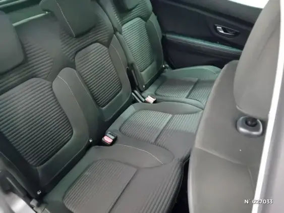 RENAULT SCENIC IV - voiture d'occasion - Photo 11