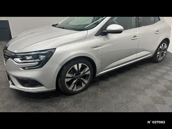 RENAULT MEGANE IV - voiture d'occasion - Photo 2