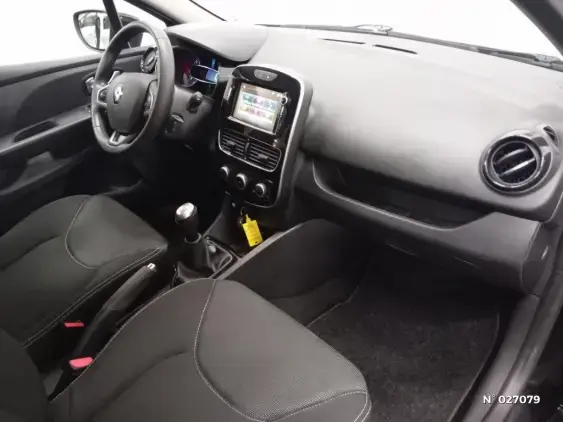 RENAULT CLIO IV - voiture d'occasion - Photo 10