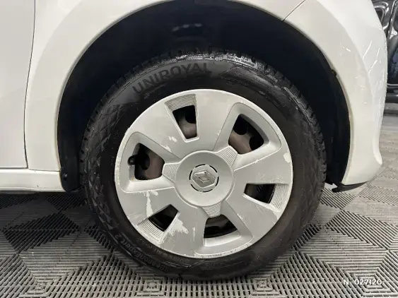 RENAULT TWINGO III - voiture d'occasion - Photo 8