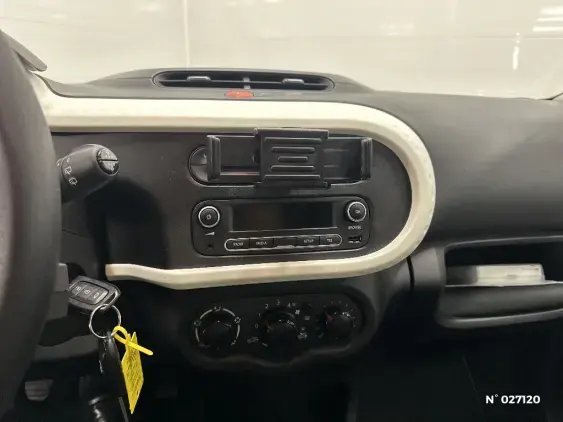 RENAULT TWINGO III - voiture d'occasion - Photo 13