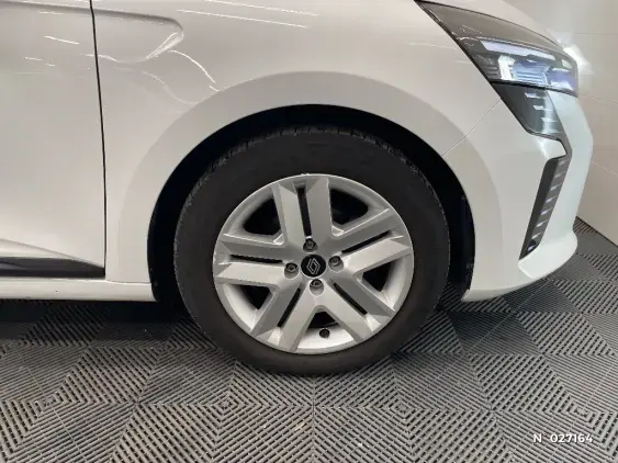 RENAULT CLIO V - voiture d'occasion - Photo 8