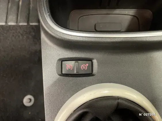 RENAULT TWINGO III - voiture d'occasion - Photo 25