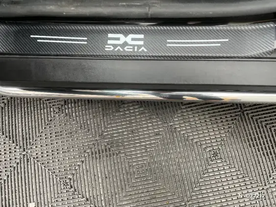 DACIA DUSTER II - voiture d'occasion - Photo 26