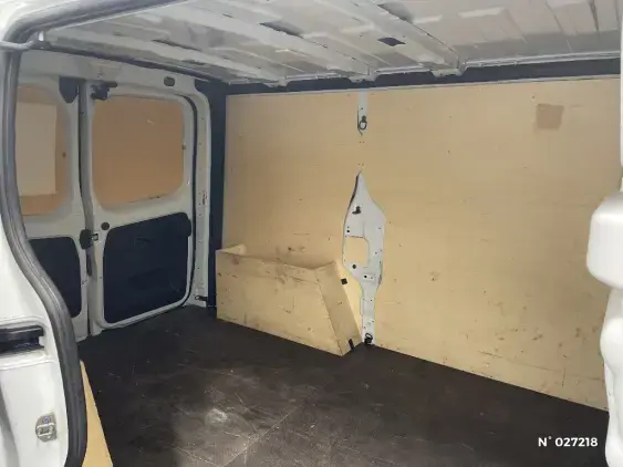 RENAULT TRAFIC FG III - voiture d'occasion - Photo 10