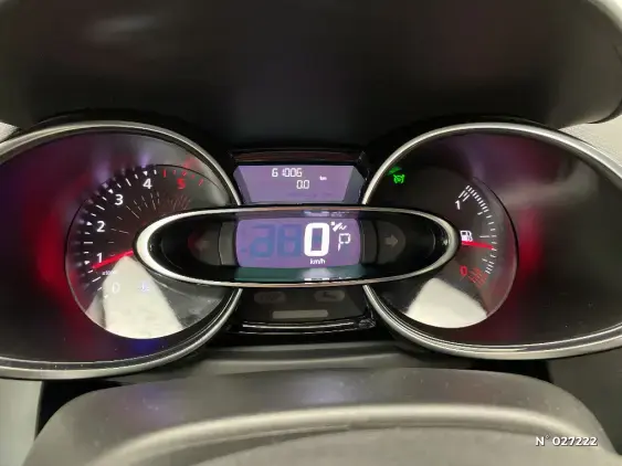 RENAULT CLIO IV - voiture d'occasion - Photo 12