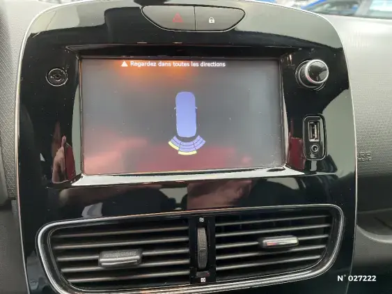 RENAULT CLIO IV - voiture d'occasion - Photo 14