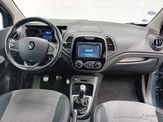 RENAULT CAPTUR - voiture d'occasion - Photo 9