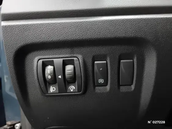 RENAULT CAPTUR - voiture d'occasion - Photo 15