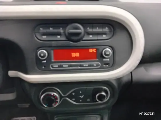 RENAULT TWINGO ELECTRIQUE III - voiture d'occasion - Photo 13